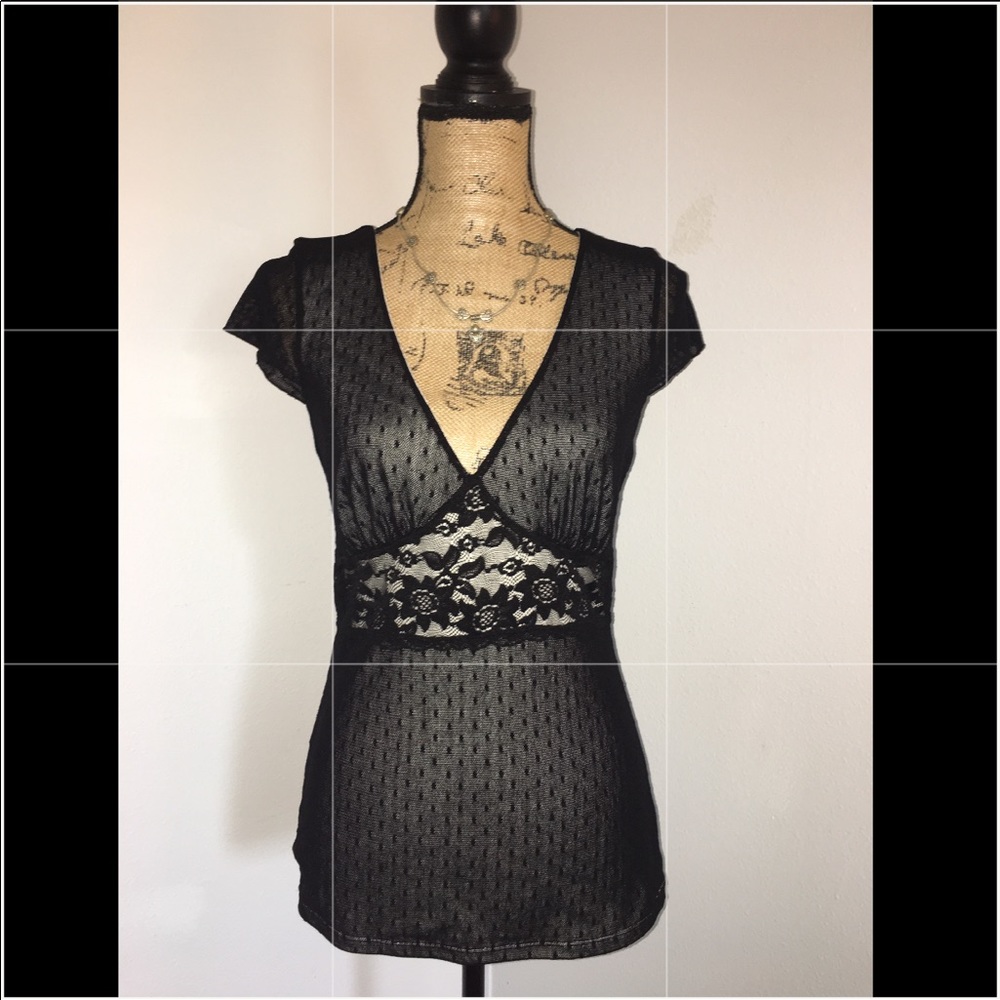 🛑SOLD🛑 White House Black Market WHBM Lace Top Blouse
